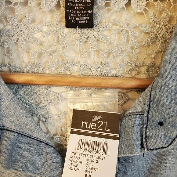 Chambray Top - Picture 4 of 4